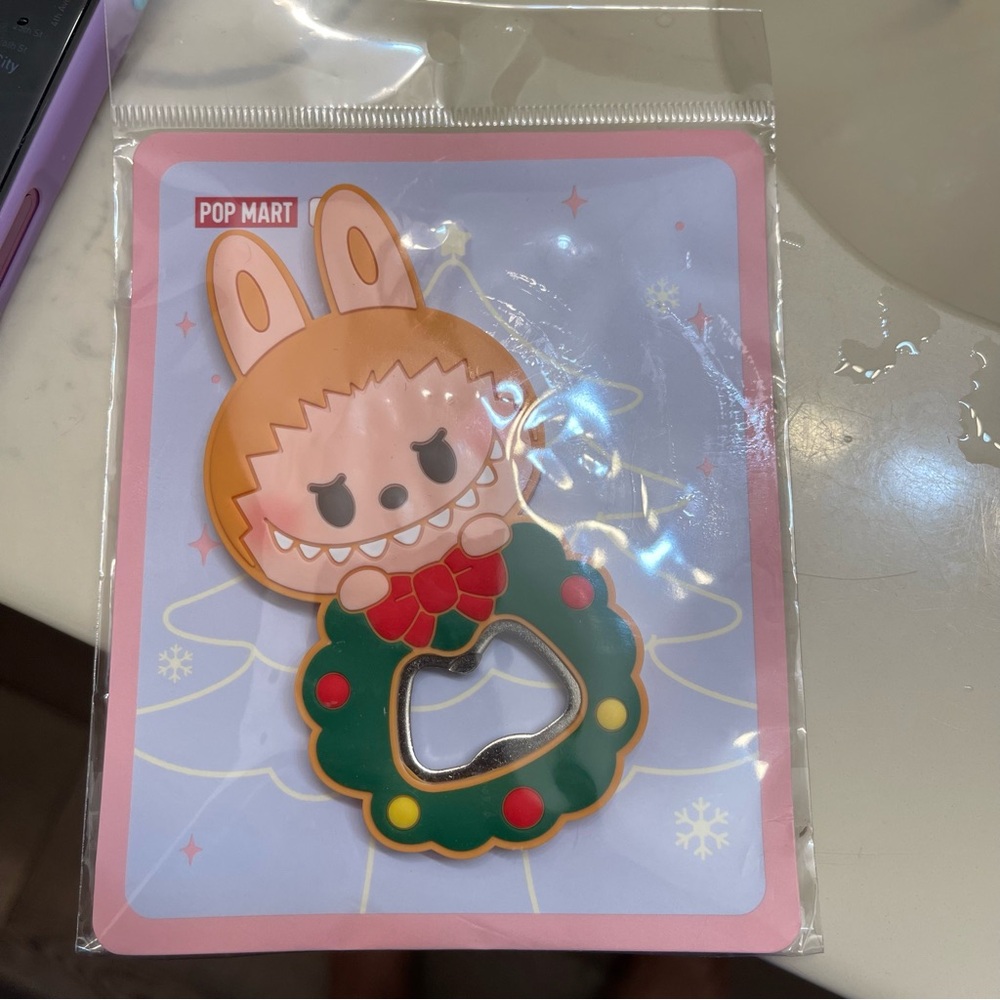 Pop Mart Bunny Wreath Keychain